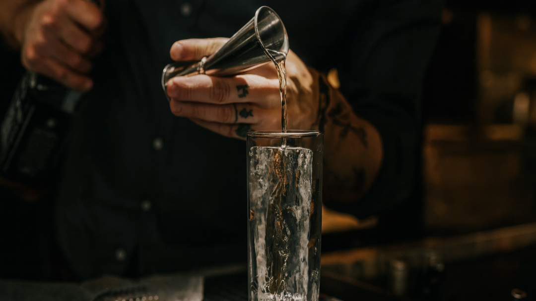 GIN VS. VODKA: WHEN, WHY, AND HOW TO POUR
